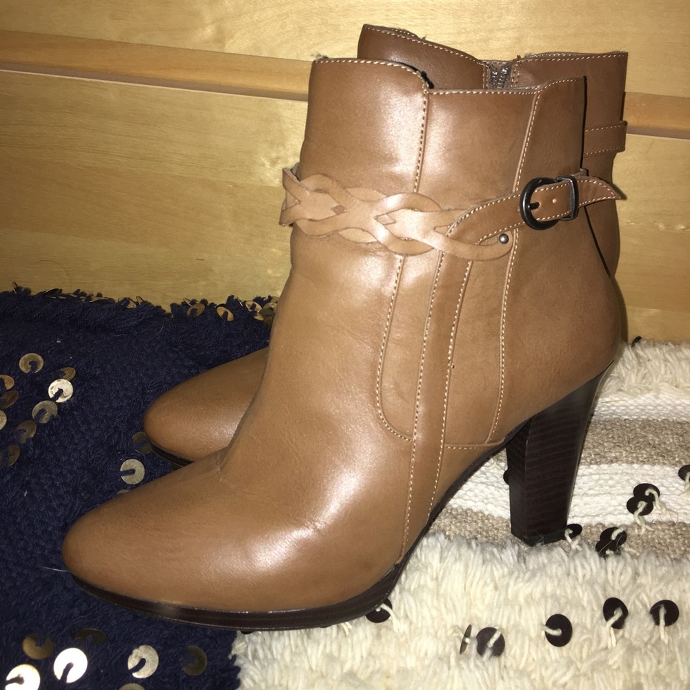 Liz & Co. Booties